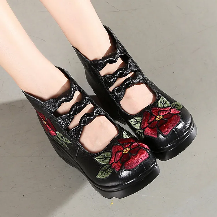 Xiuteng/ г.; женская обувь с цветочным принтом; повседневная кожаная обувь; модная женская обувь с вышивкой в винтажном стиле; водонепроницаемая обувь на платформе - Цвет: Черный