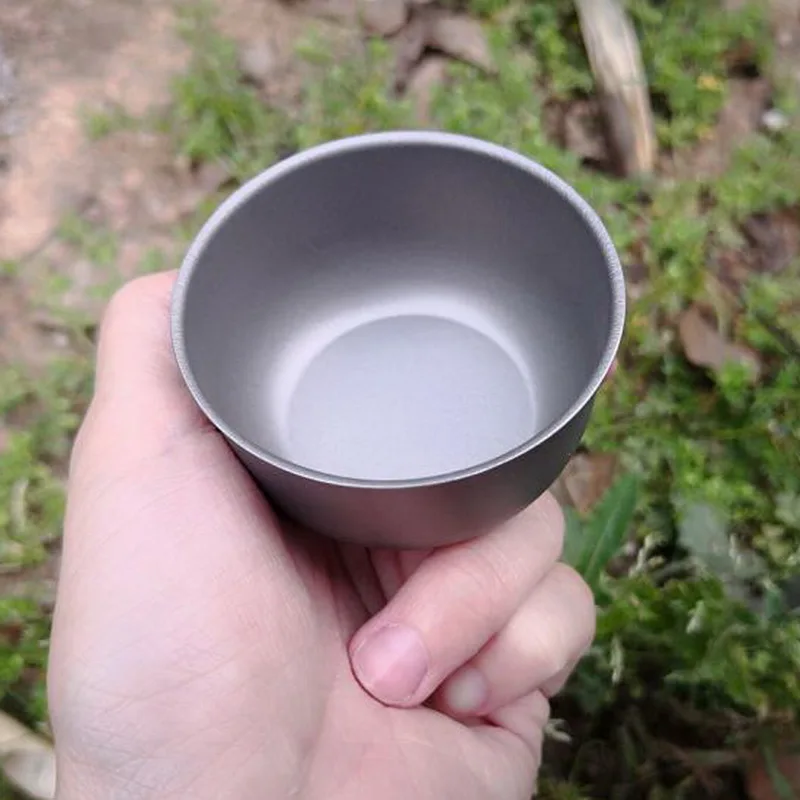 Титановая чашка со складной проволочной ручкой с крышкой для наружного использования, портативная чашка для воды, легкая пивная кружка, банка