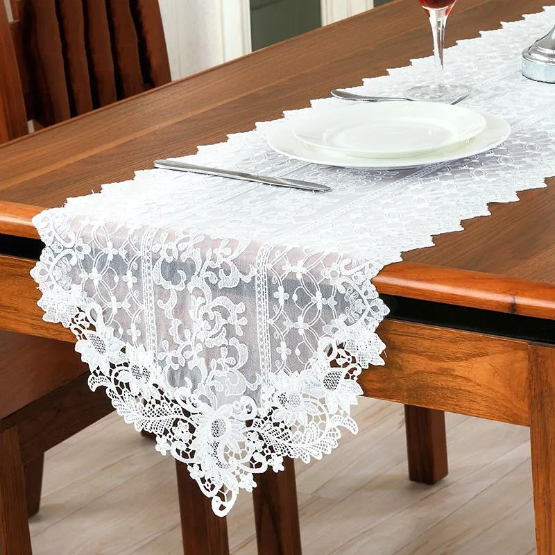 Elegant European Style Table Runner Stereo Embroidery Flower Lace Table