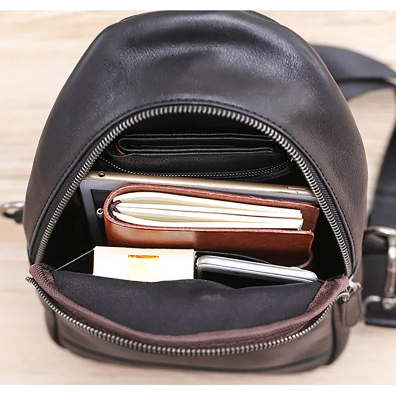 AETOO Chest bag, male leather casual single shoulder crossbody bag, large capacity men's head layer cowhide chest Bag