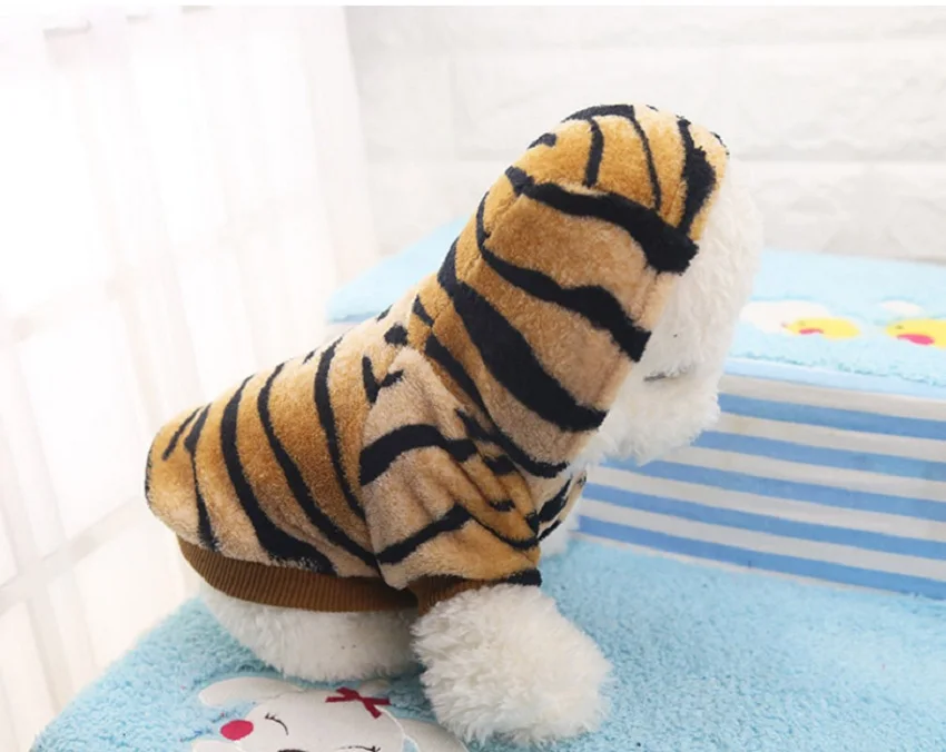 S11_New_design_Winter_Pet_dog_cats_Coat_Button_clothes_Fashion_Warm_tigger_Costume_Apparel_for_Puppy_dog_York_Samoyed_Jacket_clothes_ (2)