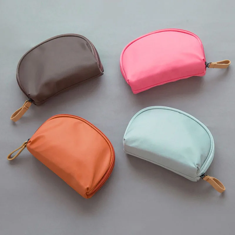 Cosmetic Bag Women Small Shell Shape Portable Travel Washing Storage