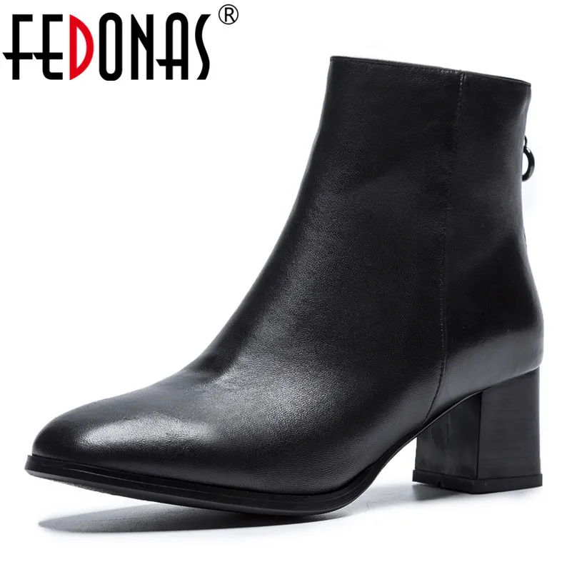 

FEDONAS Genuine Leather Women Chelsea Boots Brand Winter Warm Short Ankle Boots Platforms Single Martin Shoes Woman Office Pumps
