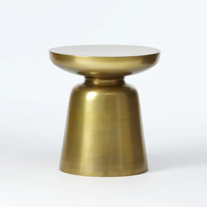 المعادن جولة نهاية الجدول مع النحاس الانتهاء 44 سنتيمتر ارتفاع