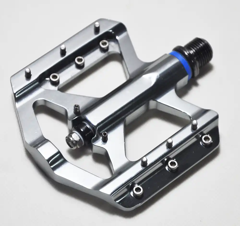 Du bearing pedal Clearance