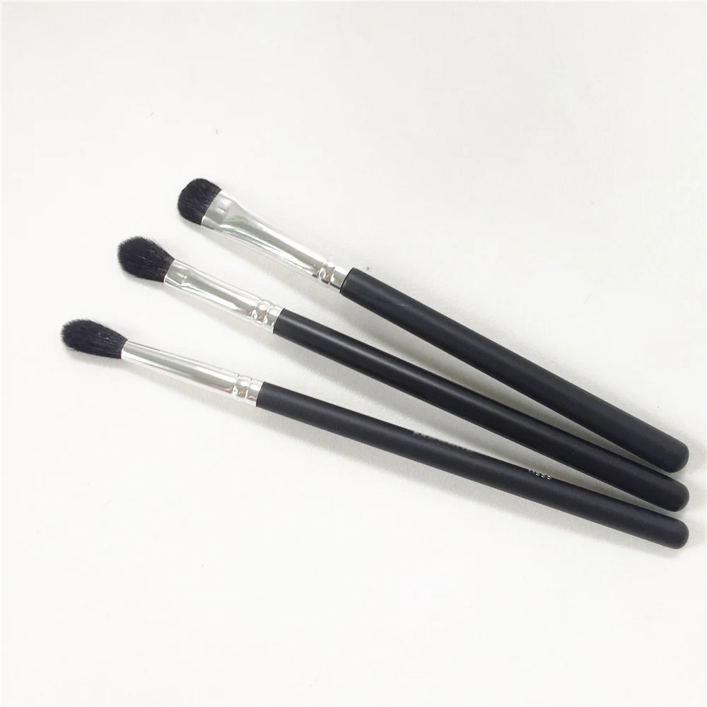 Eyeshadow Crease Brush E03-DM – Bristles Beauty