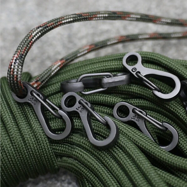 

500 Pcs/Lot Mini SF Carabiners Climbing Backpack Spring Clasps EDC Keychain Camping Hooks Paracord Tactical Survival Gear Tool