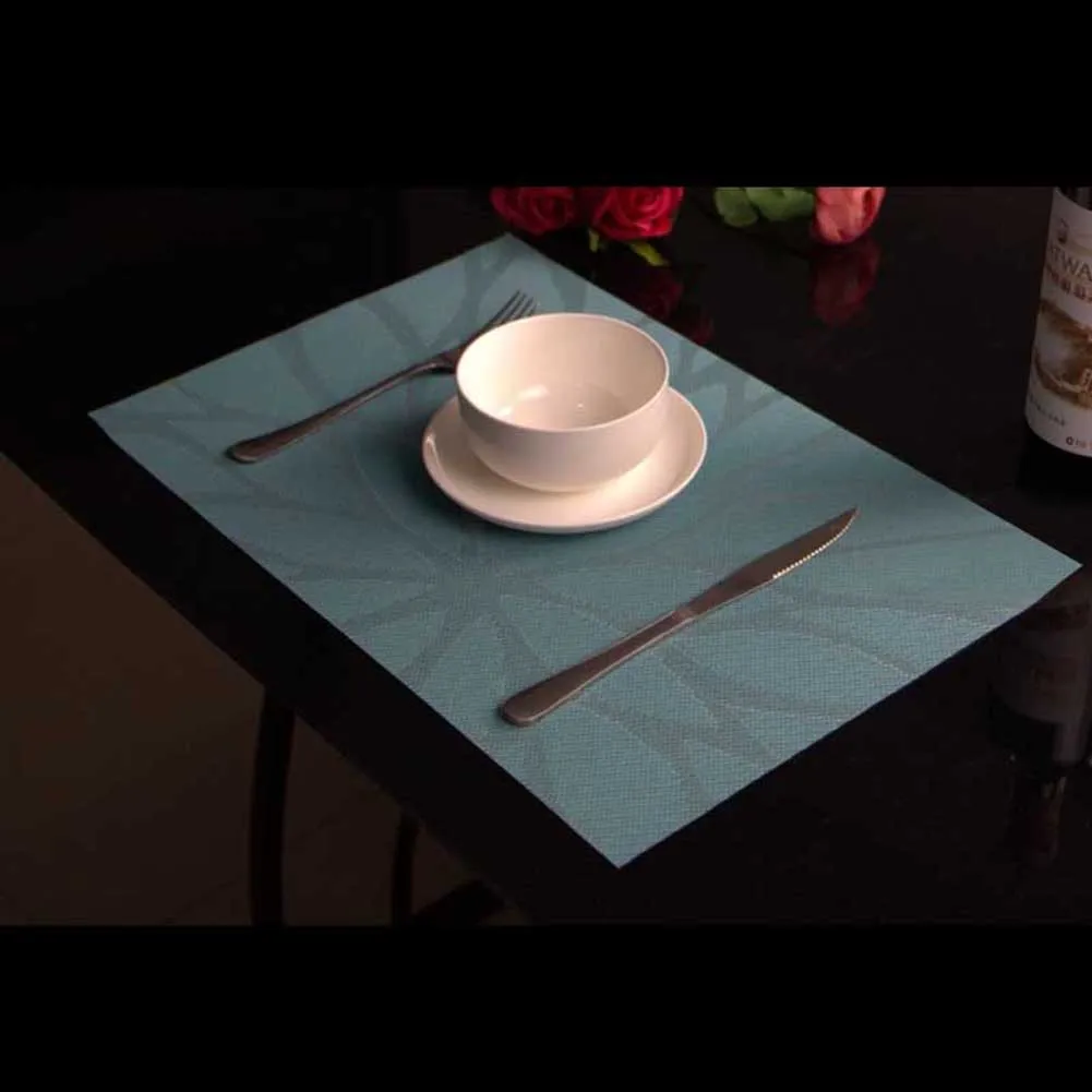 4 قطعة/الوحدة تحديد الموقع الأزياء الملونة طاولة طعام حصيرة منصات القرص عاء سادة الوقايات للماء وسادة زلة مقاومة الجدول الديكور