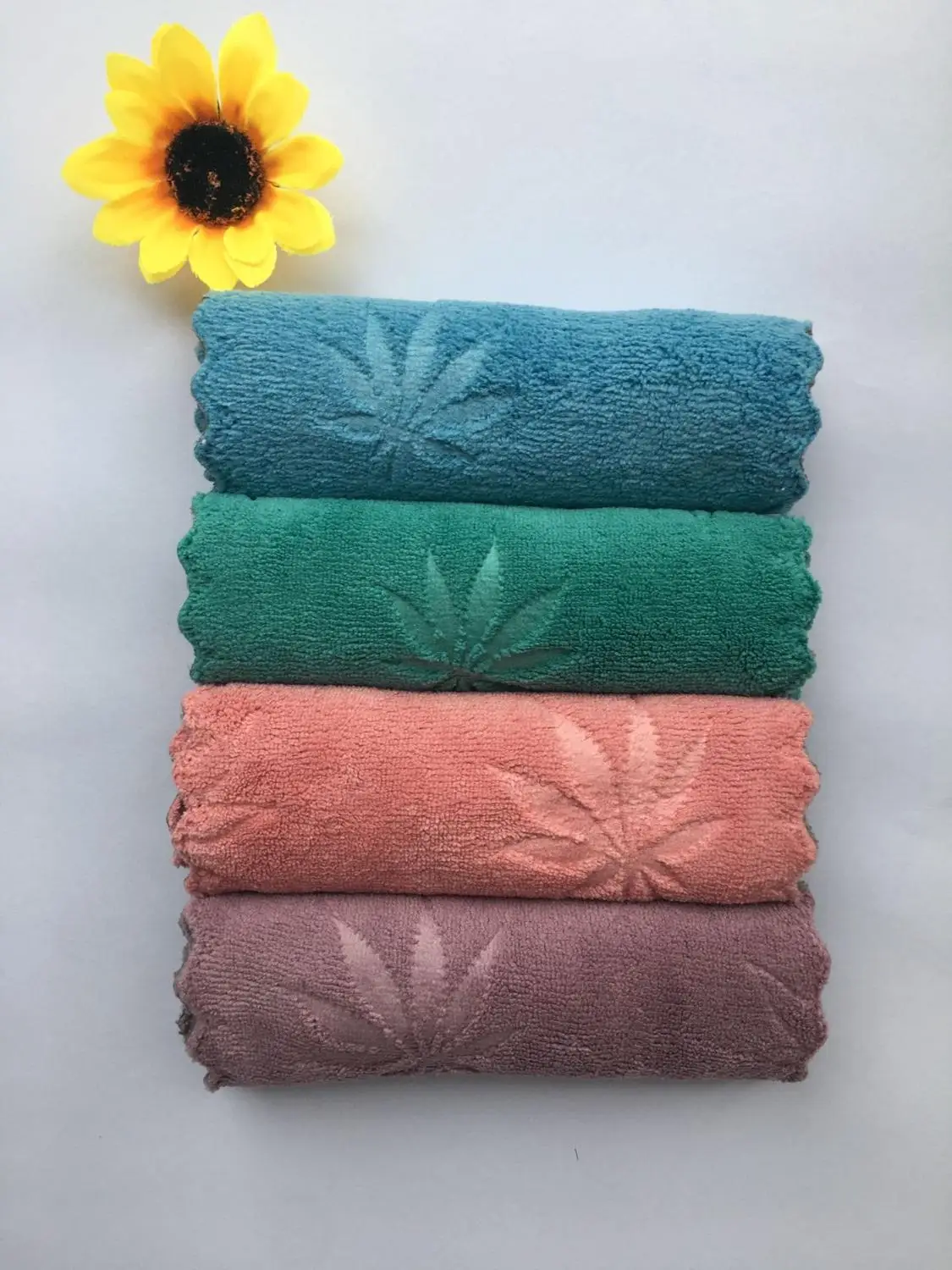 

1set (THREE pieces) coral fleece cute hand towel cleaning cloth kitchen bathroom child lady easy clean towel Furniture glass