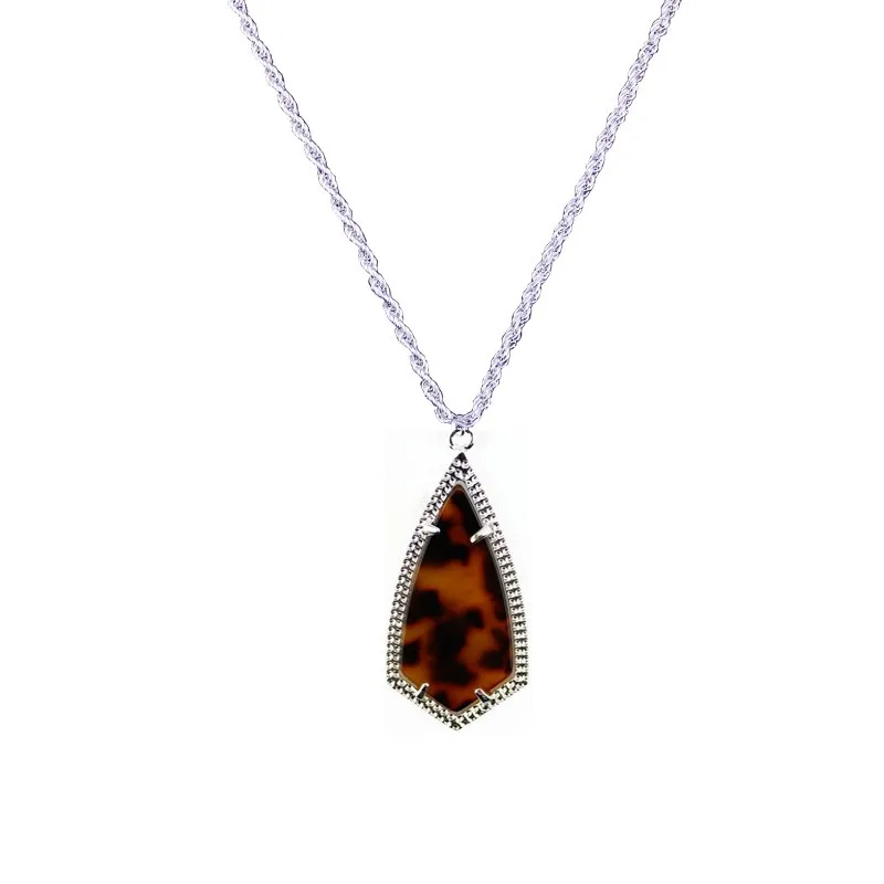 N3354 Silver Leopard