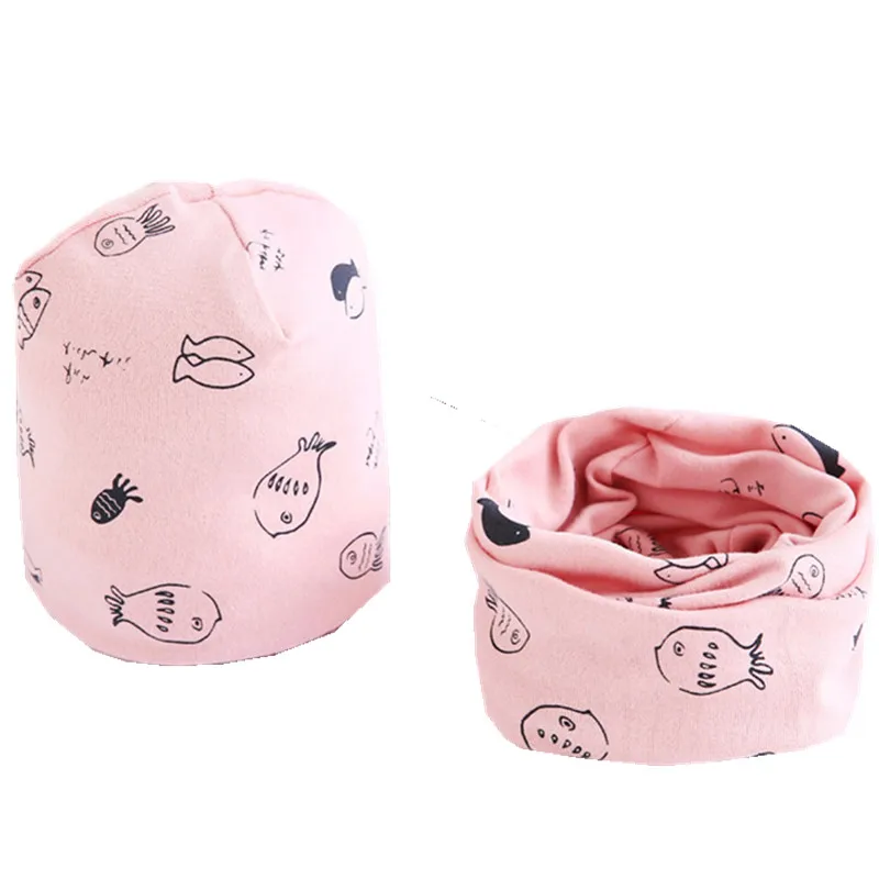 pink fish hat scarf Новые Хлопковые плюшевые шапки для девочек с шарфом Фрукты Сова-овца Звезды Львиная шапочка для мальчиков Детская шапка с шарфом и воротником Комплект хлопчатобумажной шапки для детей - Цвет: pink fish hat scarf