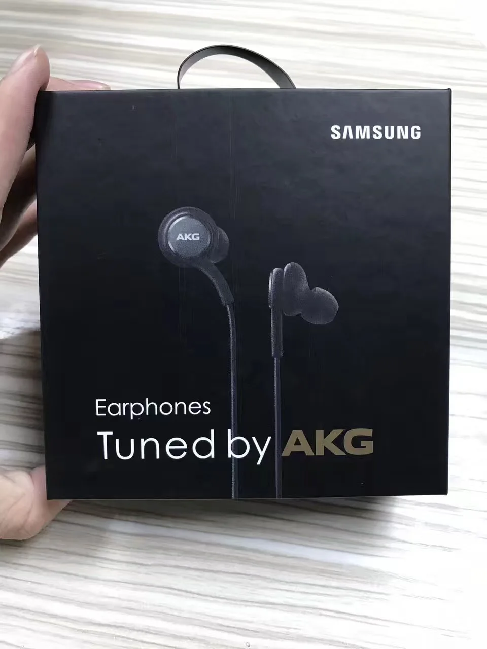 

For Samsung Earphone EO-IG955 Wired Headsets with Mic 3.5mm In-Ear Stereo Sport Headset for Smartphone Galaxy S8 made in Vietnam