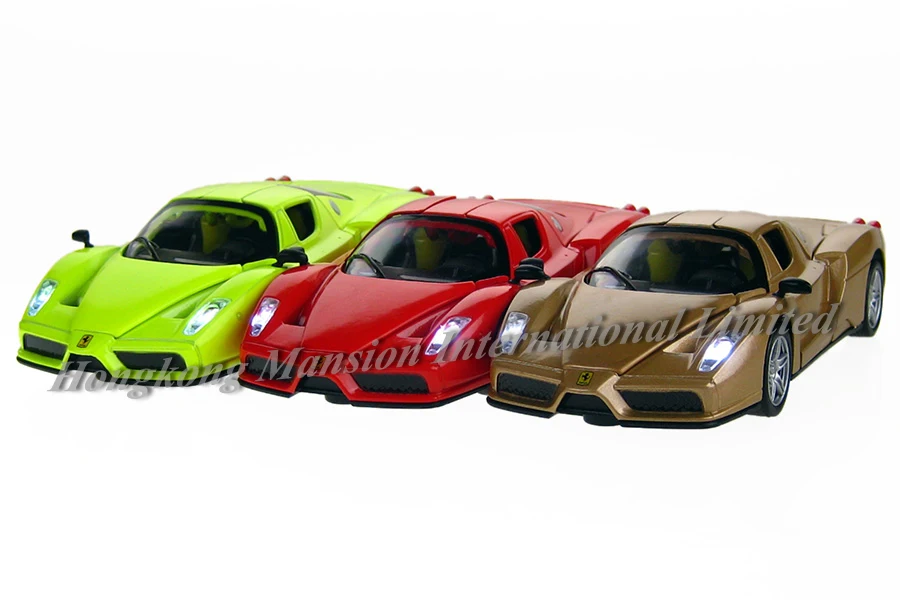 Enzo Ferrari 1:32 Model Cars Sound /& Light Alloy Diescast Toys Gifts Golden New