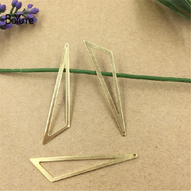 

BoYuTe 10Pcs 59*13MM Metal Brass Bronze Silver Geometric Triangle Pendant Charms for Jewelry Making