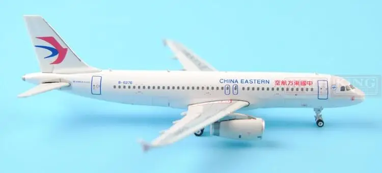 

Phoenix 11077 China Eastern Airlines B-6376 1:400 A320 commercial jetliners plane model hobby