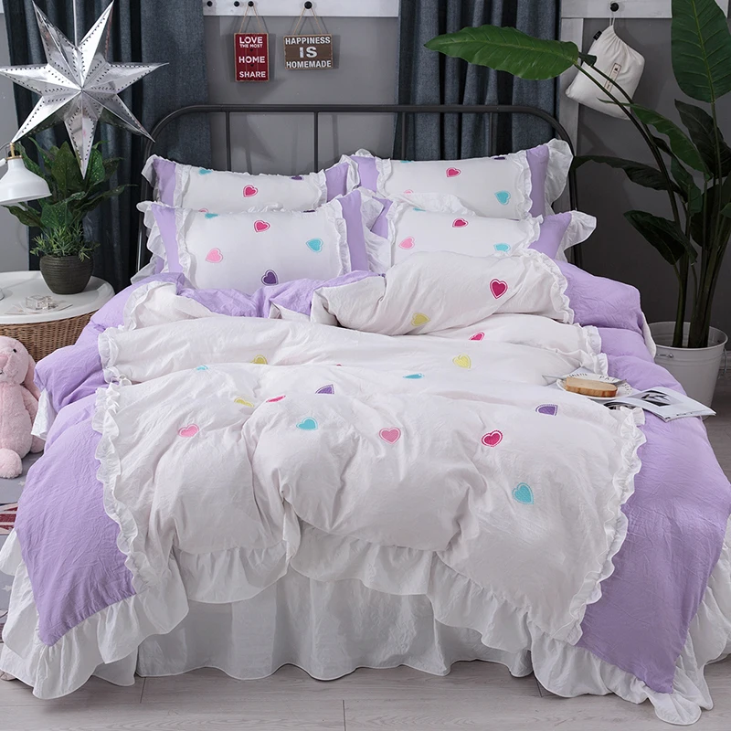 cheap 4Pcs Washing silk Princess style luxury bedding sets queen king size duvet cover set bed skirt set pillowcase silk bedclothes