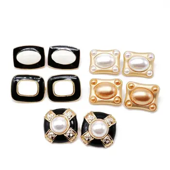 

White Black Color Geometric Alloy Sweet Clip Earring