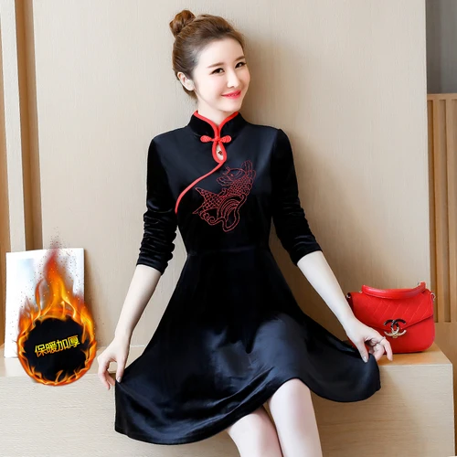 The new autumn and winter 2018 velvet thickened improved qipao large size to show thin dress | Женская одежда