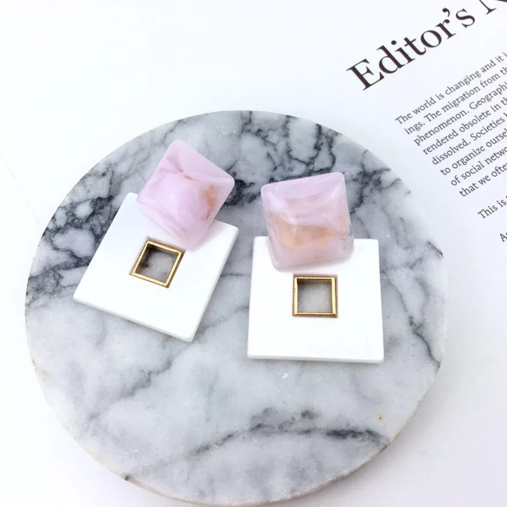 

Doreen Box 2019 Fashion Stud Earrings New Design Green Square Resin For Women Casual Statement Big Earrings Trendy Jewelry,1Pair