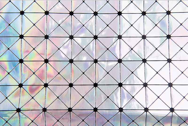 39463-holographic-triangle-006_03