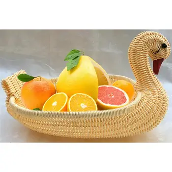 

Lovely Swan Storage Basket Hand-Woven Rattan Fruit Candy Basket Home Decor Wedding Decoration Handicraft Figurine