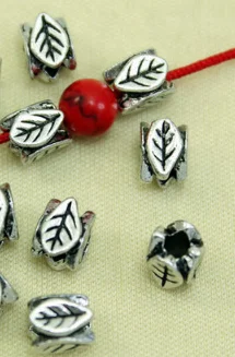 

50pcs Vintage Antique Silver Metal four leaves Beads fit Fashion DIY European Charms Spacer Beads Jewelry Making 6.5mm