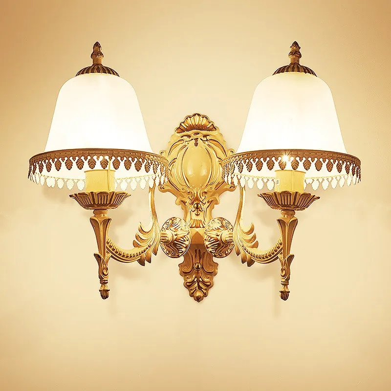 Europejska kinkiet, lampa ściana ogrodu, antyczne, europejska sypialnia nocna, lampa do salonu. Europejska kinkiet, lampa ściana ogrodu, antyczne, europejska sypialnia nocna, lampa do salonu.