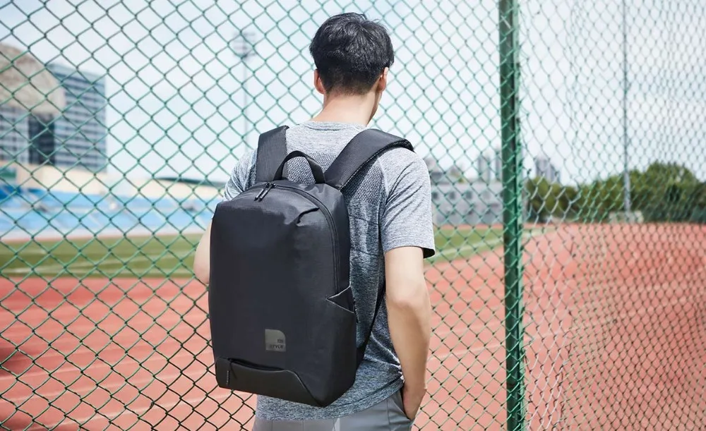 Original Xiaomi Fashion Sport Bag Thin Travel Backpack 23L Polyester Durable IPV4 Waterproof Outdoor Bag For Men Women Student