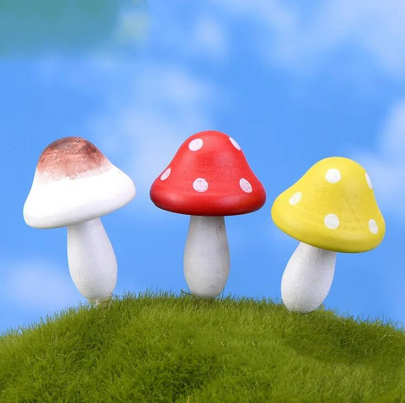 

Wooden Mushroom Miniature Figures Animal Figurine decoration Fairy garden Birthday Cake Car cartoon statue resin craft TNB096