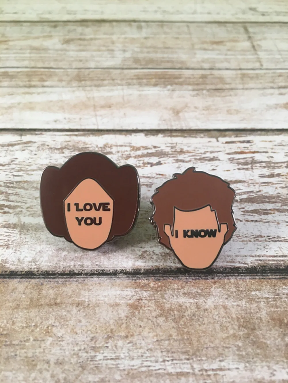 

I love you I know pin lot of 2 star war badge