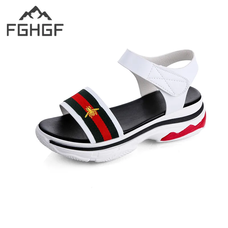

FGHGF new summer women sandals fashion comfortable sandals party platform flat with shoes 4.5cm high heel size 35-39 white black