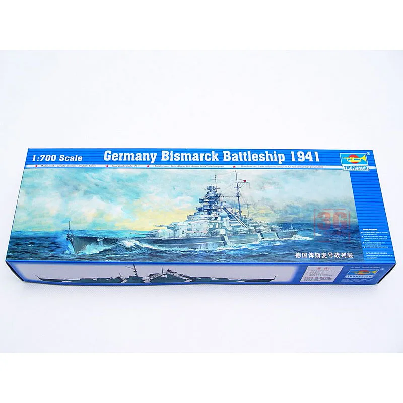 Немецкий линкор Bismarck в масштабе 1:700 набор сборных моделей 1941 известная модель