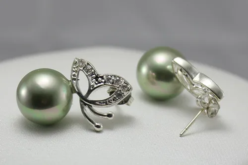 

HOT SELL - wholesale fashion jewelry Elegant light green 8mm shell pearl with butterfly silver plated Earring #205 -Top quality