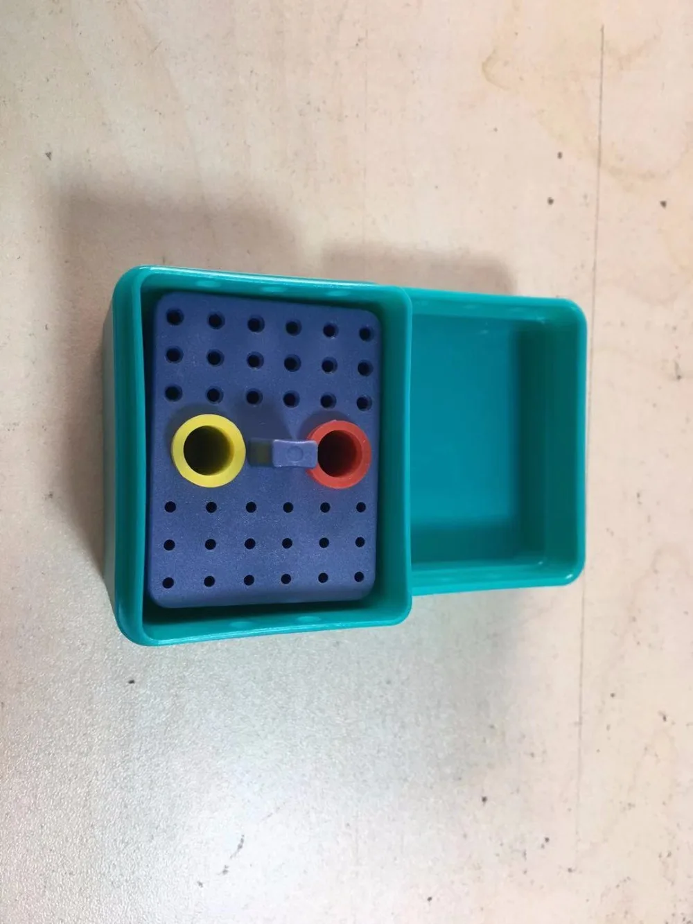 757139041
