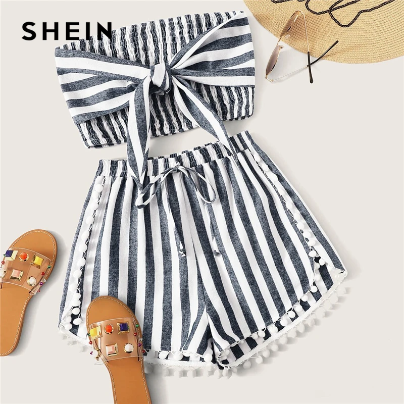 SHEIN التعادل الجبهة Shirred العصابة أعلى و بوم تقليم مجموعة تي شيرتات قصيرة للأطفال 2019 بوهو أكمام الأزرق قبالة الكتف مخطط الصيف اثنين من قطعة مجمو...
