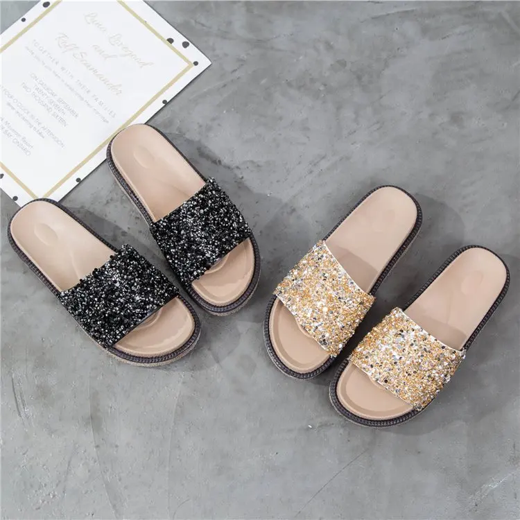 

Tide brand 2019 new slippers female summer sponge cake thick bottom rhinestone sandals flat bottom beach shoes