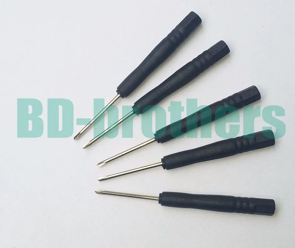 TriWing screwdriver