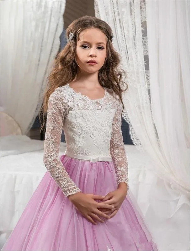 lovely-lace-flower-girls-dresses-for-weddings (2)