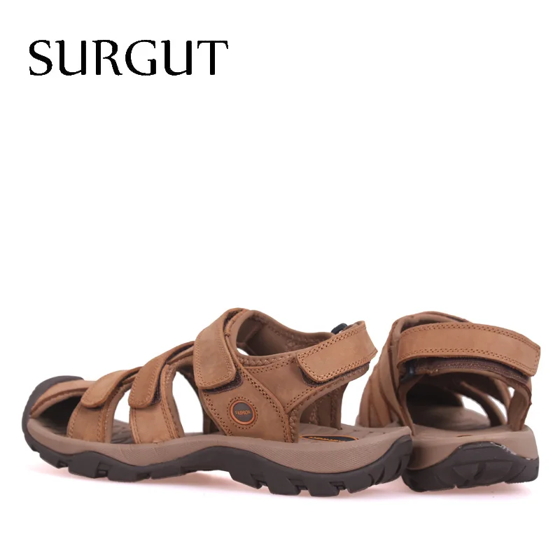 SURGUT العلامة التجارية الجديدة عالية الجودة الرجال جلد طبيعي الصنادل تنفس مريحة دافئ الصيف الأزياء والأحذية المسطحة الذكور الصنادل