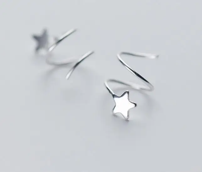 Такие маленькие/крошечные серьги) настоящие. 925 пробы серебряные ювелирные изделия скрученные звезды серьги-гвоздики GTLE1678