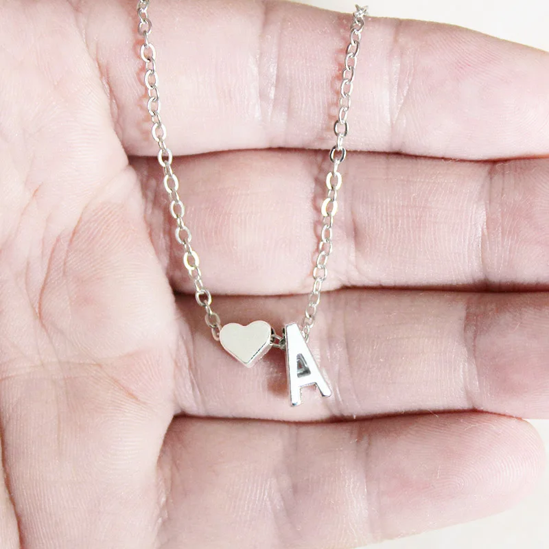 SWEBLE Простой Маленькая Начальная серебряное ожерелье 26 букв Сердце ожерелье инициалы имя ожерелья Персонализированная Подвеска для женщин девушки