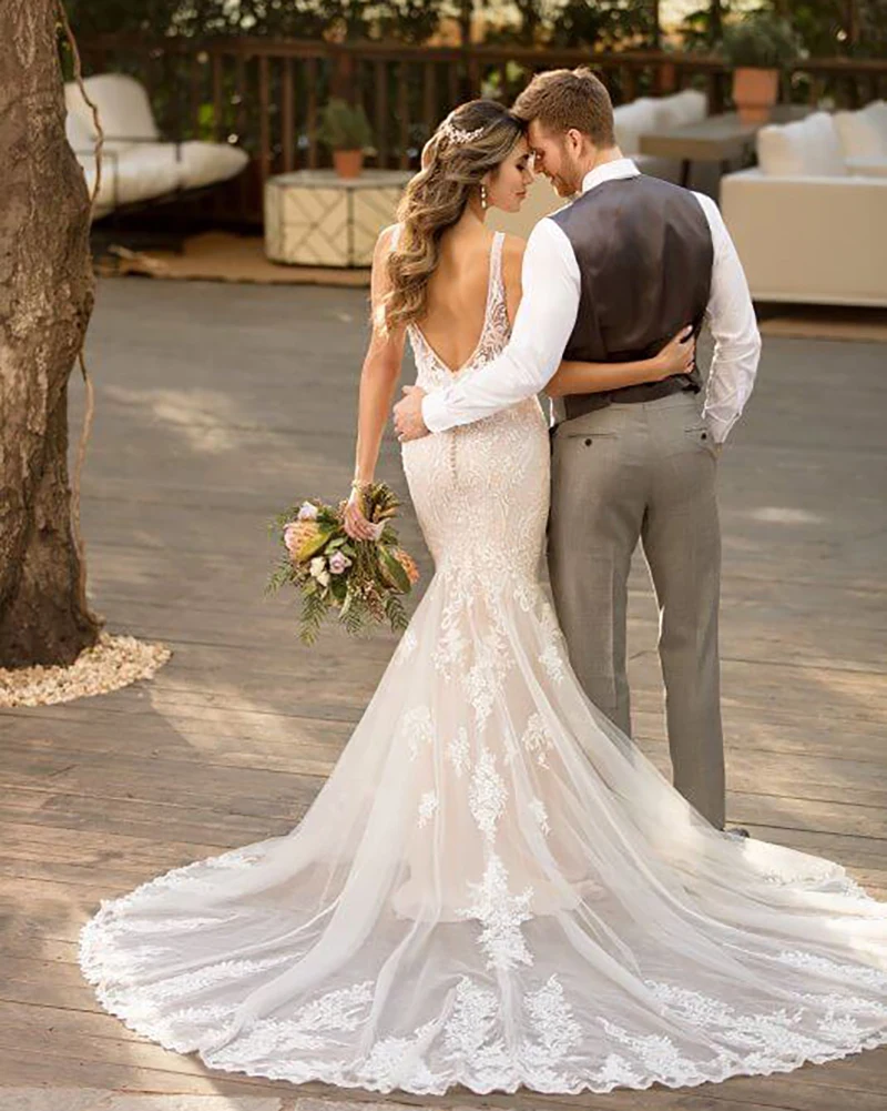 

Smileven Mermaid Wedding Dress Long Train Appliqued Lace Bride Dress Mermaid/Trumpet Vintage Backless Informal Bridal Gown Boho