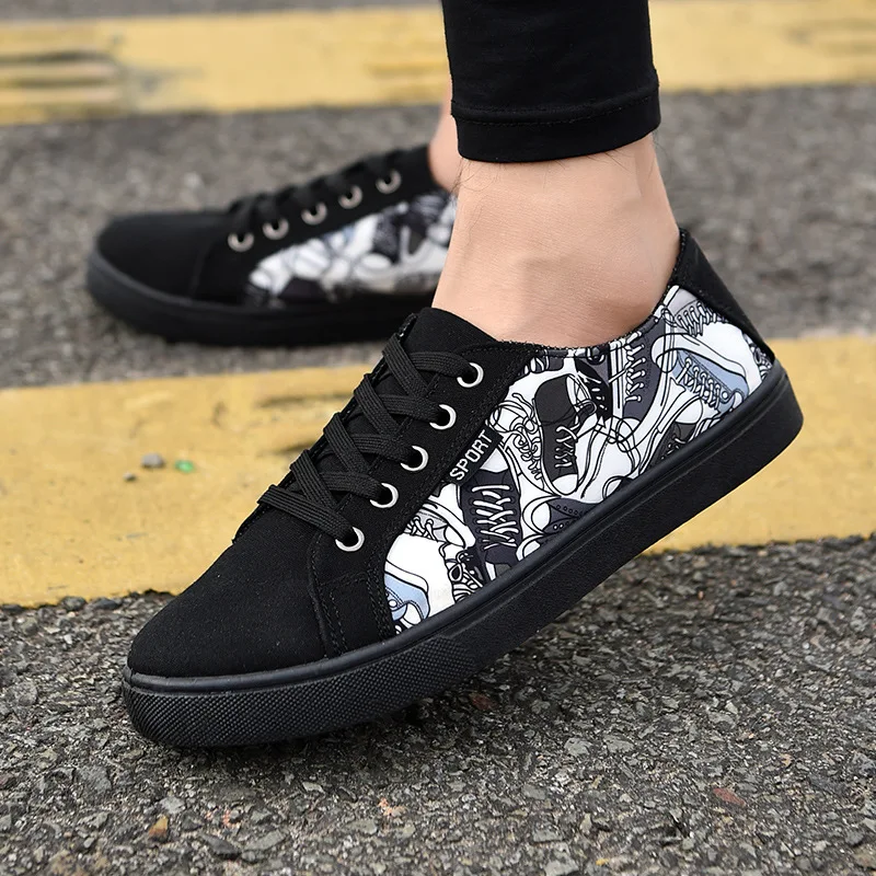 2018 New Graffiti Print Men Skateboarding Shoes Casual Sports Shoes for Men Spring Autumn Lace Up Men Tenis Fashion Sneakers 2018 New Graffiti Print Men Skateboarding Shoes Casual Sports Shoes for Men Spring Autumn Lace Up Men Tenis Fashion Sneakers
