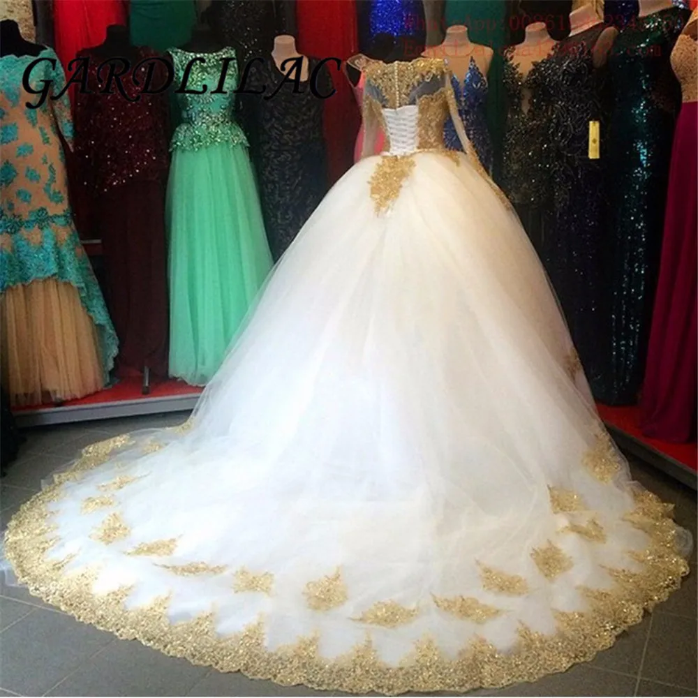 

2019 New White With Gold Lace Appliques Muslim Wedding Dresses Long Sleeve Bridal Gowns Lebanon Vestido de Noiva Robe De Mariee