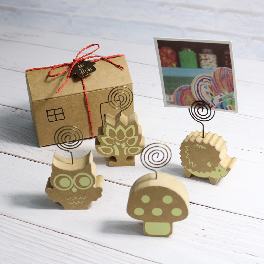 

Card Holder 1pc Wood Owl Hedgehog Tree Mushroom Design Memo Card Stand Cute Animal Clip Paper Photo Card Cramp Holder Home Decor
