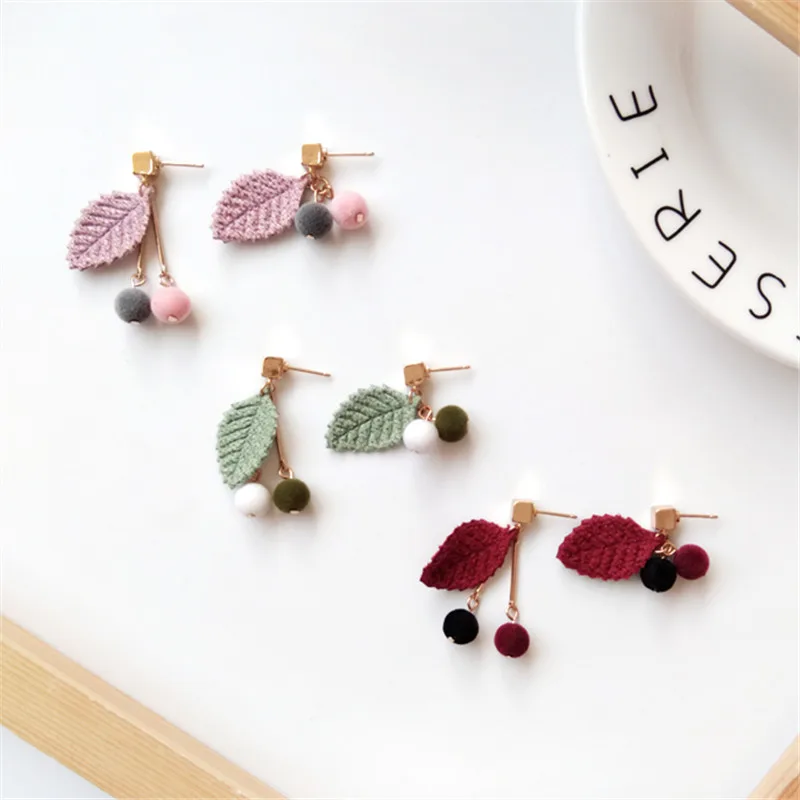 

Ms fashion stud earrings Asymmetric earrings knitting leaves Pompoms joker earrings female fashion stud earrings fine jewelry