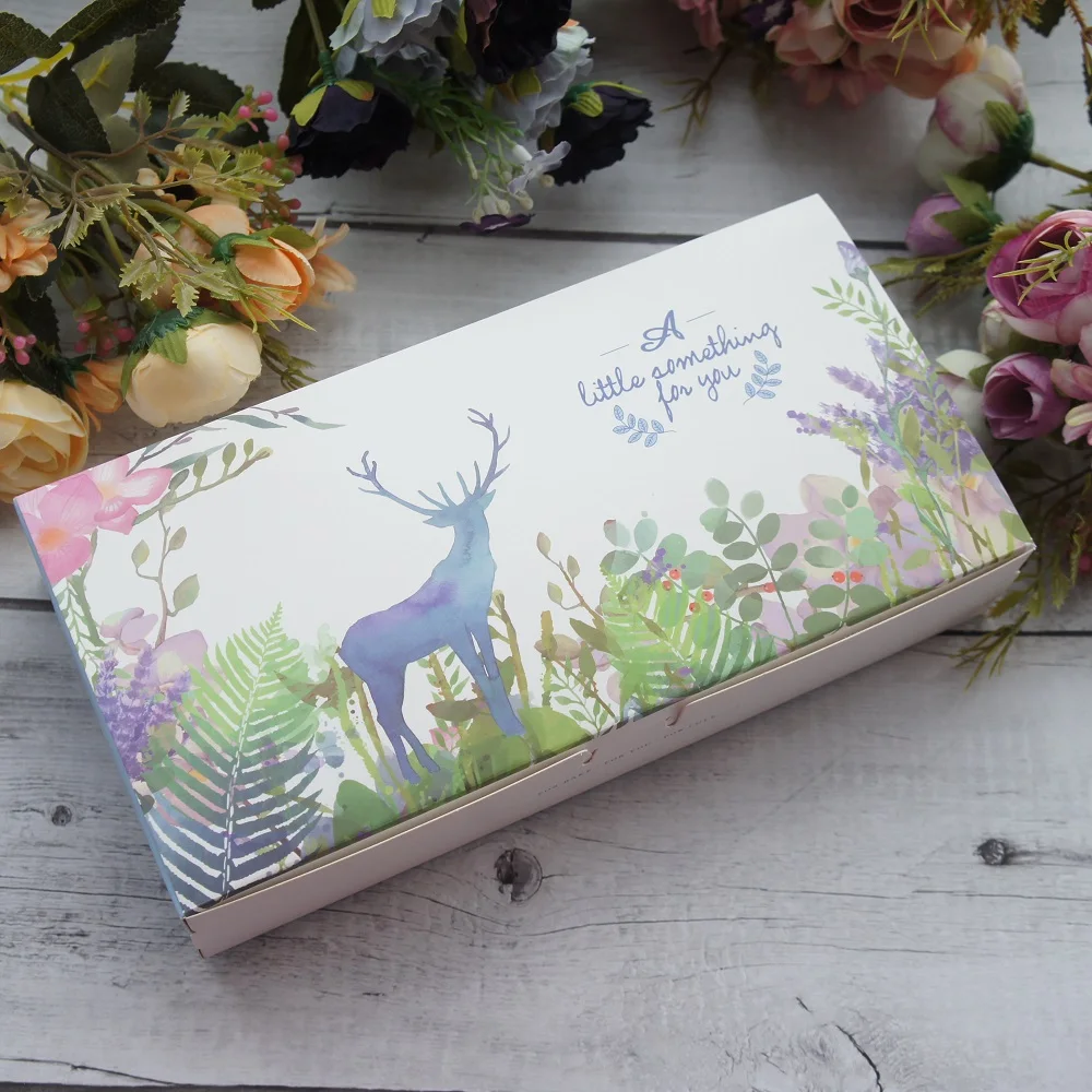 

24*12*5cm 10pcs blue deer design paper box as Macarons candy bake pack wedding favor box Birthday Party Gifts Packaging