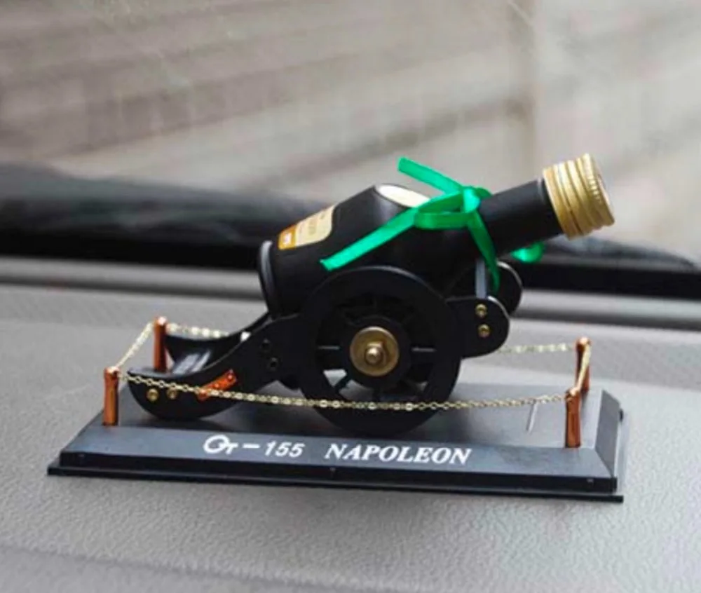 

Car Styling Ornaments Wine Bottle Perfume Seat Royal Salute For BMW Mercedes Benz TOYOTA And All Car Accessories