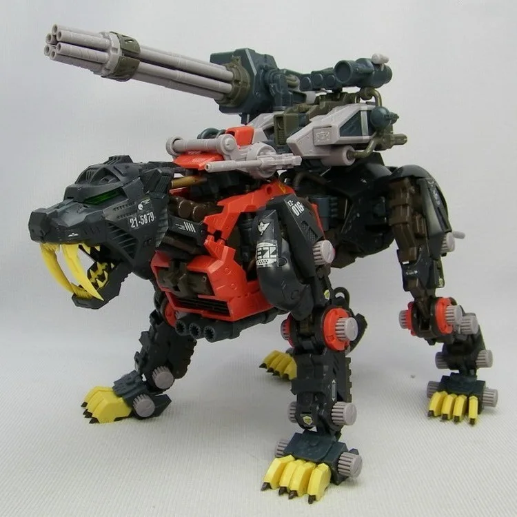 

BT Model Building Kits: ZOIDS EZ-016 Black Saber Tiger Schwalz Ver. 1:72 Scale Full Action Plastic Kit Assemble Model Best Gifts