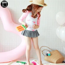 USEEMALL/Одежда для купания для маленьких девочек с изображением фламинго; От 2 до 10 лет; Новинка; Детские купальники из двух предметов; купальные костюмы с длинными рукавами для девочек; Милая одежда для плавания